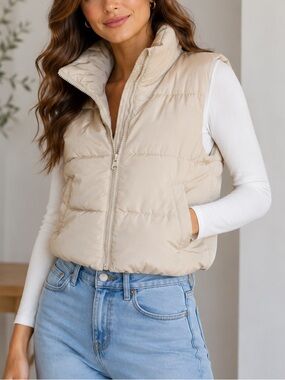 Automet Beige Cropped Puffer Vest XS Full Zip Front Neutral Fall